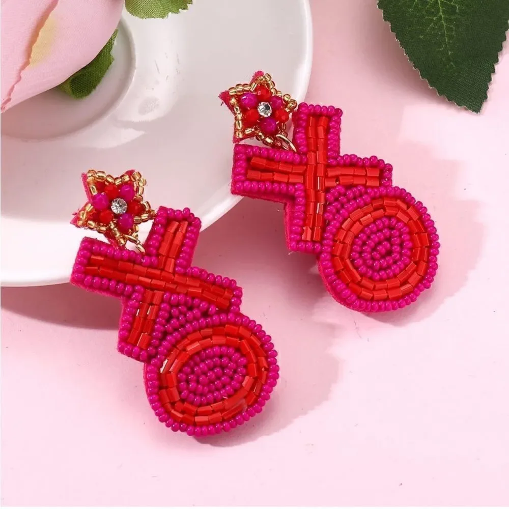 Beaded XO Dangle Earrings ❤️